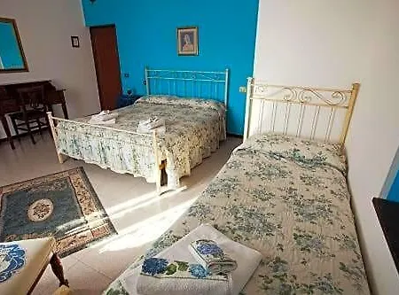 לינה וארוחת בוקר Il Tugurio ריווטורטו