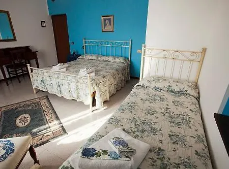 Il Tugurio לינה וארוחת בוקר ריווטורטו